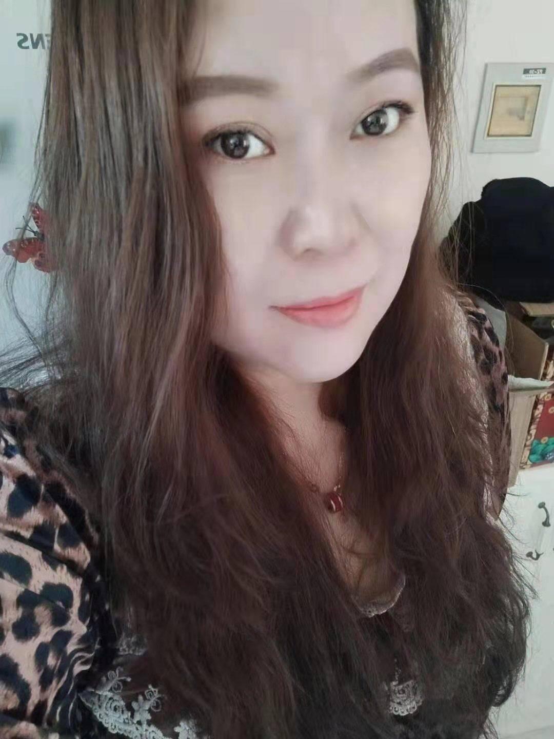 中街熟女  放的开 弄起爽